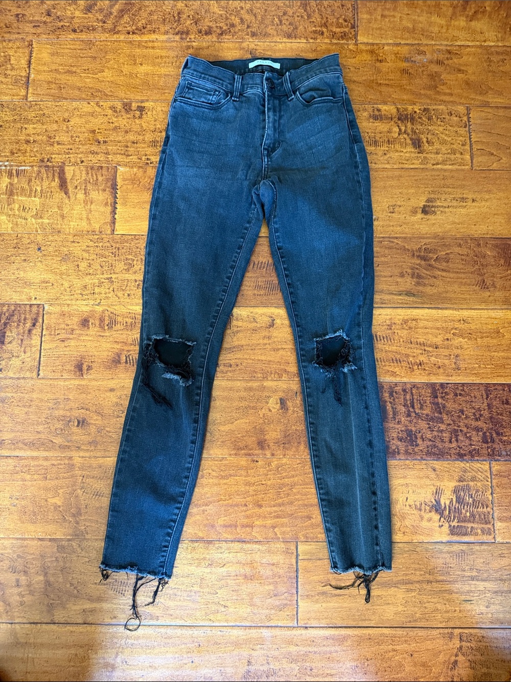 PacSun Black Distressed High-Rise Skinny Jeans - Women size 23